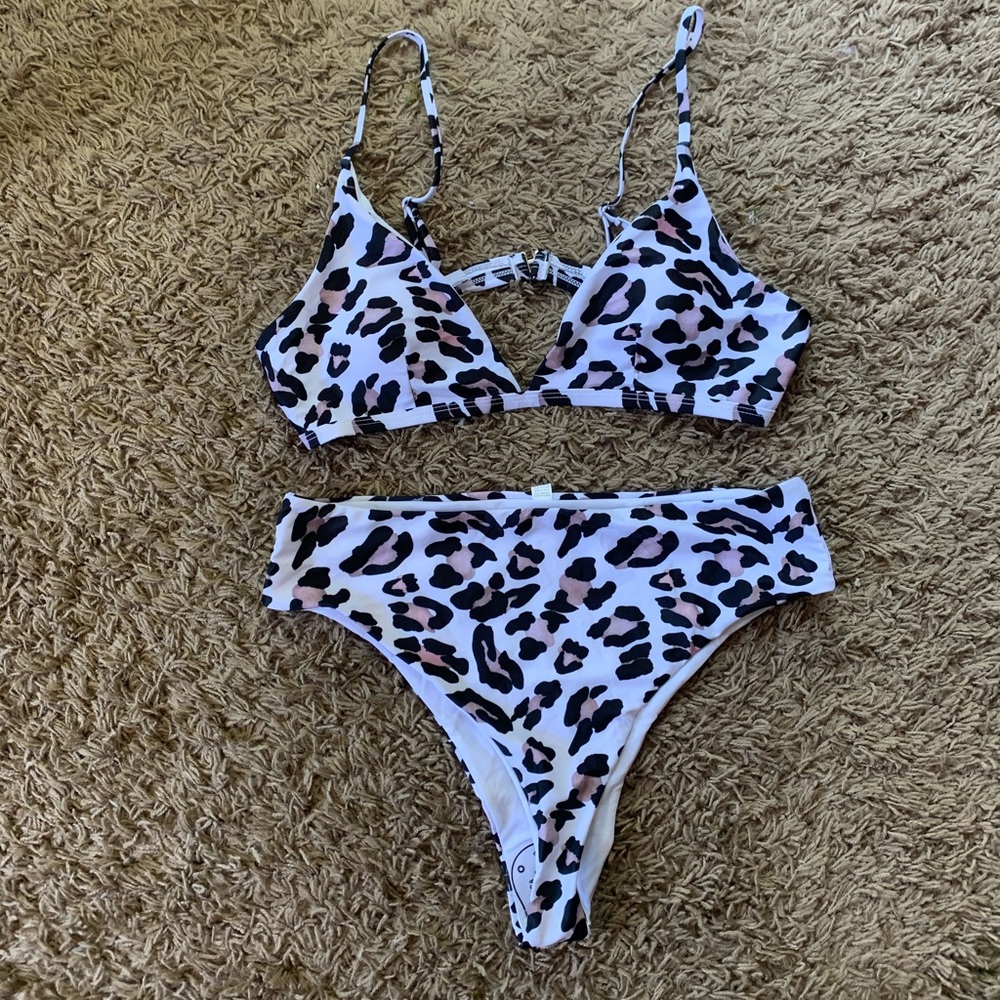 Bathing suit